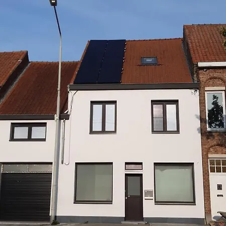 Homestay Casa Mama Veronica Bruges